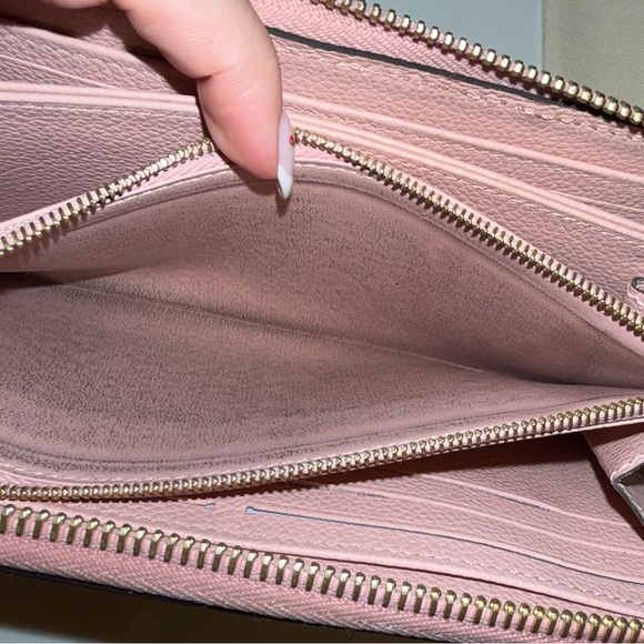 Louis Vuitton Pink Wallet - Picture 5 of 6